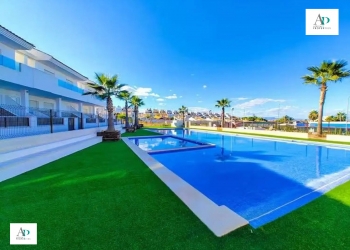 Chalet - Alquiler larga estancia - Punta Prima - Punta Prima