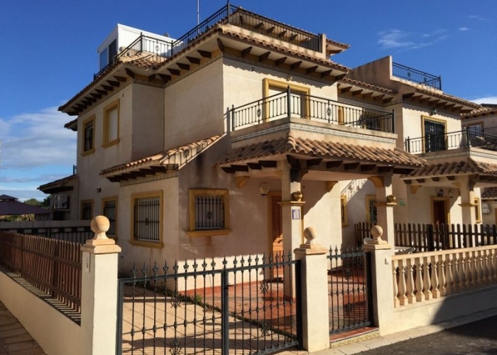 Resale - Chalet San José - Orihuela Costa - La Zenia