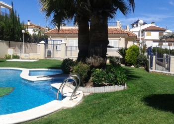 Apartamento - Alquiler larga estancia - Orihuela - Dehesa de Campoamor