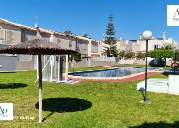 Piso - Alquiler larga estancia - La Mata - Torre Del Moro