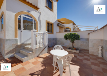 Chalet - Alquiler larga estancia - La Siesta, Torrevieja - La Siesta