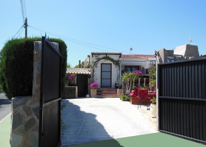 Resale - Bungalow - Torrevieja - Playa de los Locos
