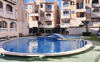 Chalet - Alquiler larga estancia - Torrevieja - Torrevieja