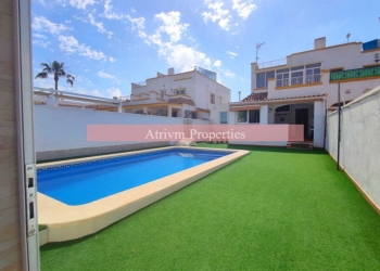 Chalet semi detached - Alquiler larga estancia - Torrevieja - San Luis