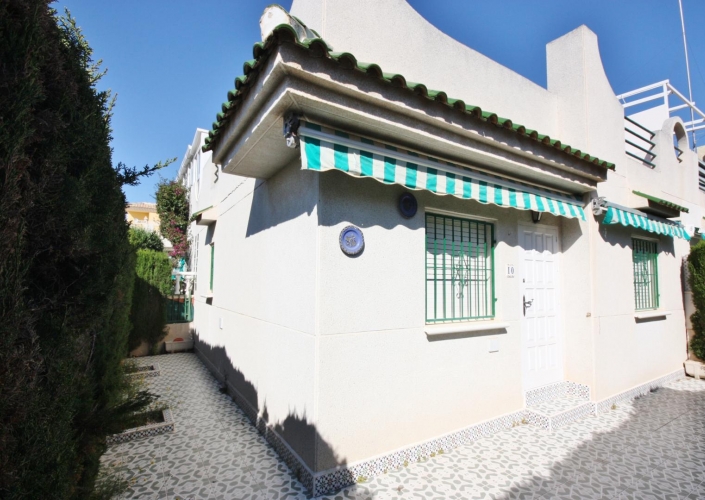 Resale - Bungalow - Orihuela Costa - Punta Prima