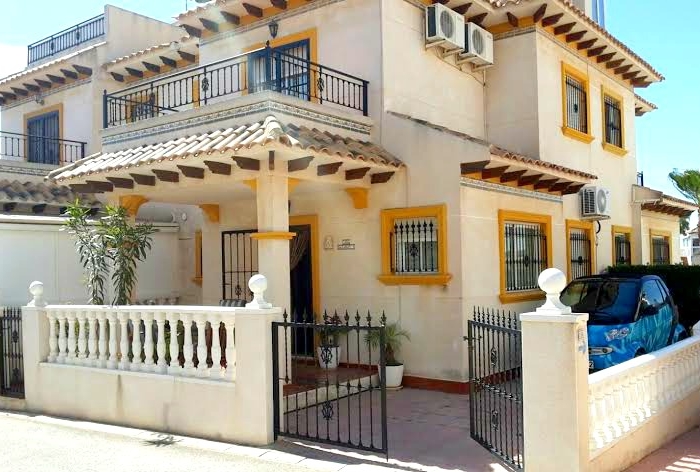 Resale - Semi Detached House - Orihuela Costa - La Zenia