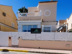 Chalet - Alquiler larga estancia - Guardamar del Segura - Guardamar