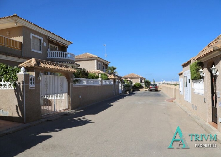 Segunda Mano - Villa Semi - Orihuela Costa - Los Altos