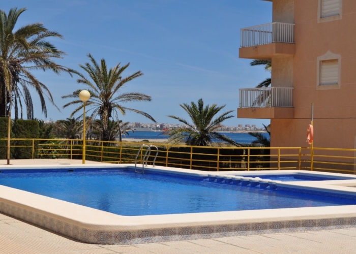 Resale - Apartment - Punta Prima