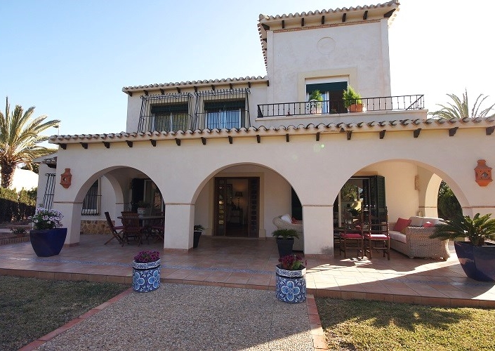 Alquiler larga estancia - Luxury Villa - Cabo Roig