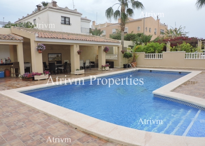 Alquiler larga estancia - Detached Villa - La Marina