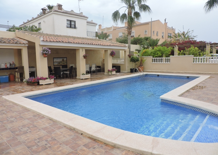 Location - Detached Villa - Elche - La Marina town