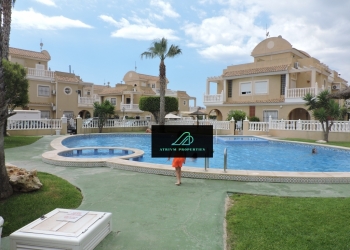 Chalet semi detached - Location - Orihuela Costa - La Zenia