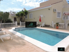 Chalet - Alquiler larga estancia - Torrevieja - Torrevieja