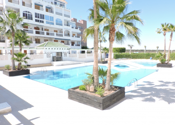 Resale - Apartment - La Mata, Torrevieja