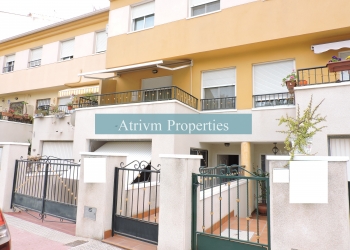 Townhouse - Alquiler larga estancia - Catral - Catral