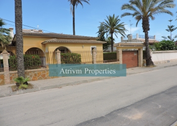 Chalet - Long Term Rentals - Orihuela Costa - La Zenia