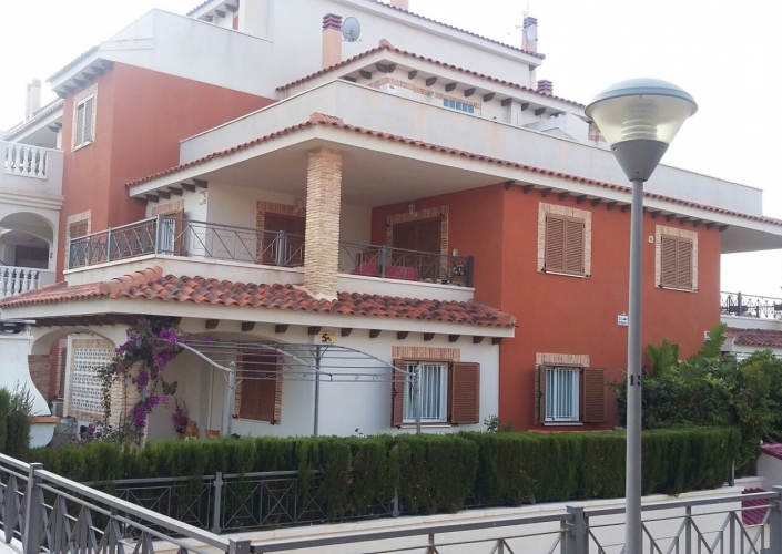 Resale - Semi Detached House - Orihuela Costa - La Zenia