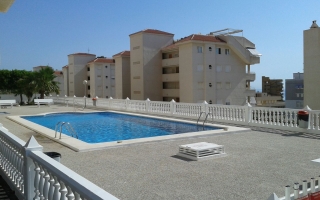 Apartamento - Alquiler larga estancia - Alicante - Los Arenales