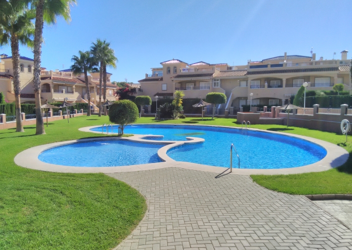 A Vendre - Chalet semi detached - Pilar de la Horadada - Mil Palmeras