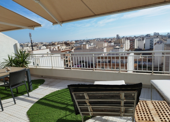 Alquiler larga estancia - Apartamento - Torrevieja