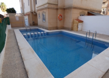 Apartamento - Segunda Mano - Torrevieja - Torrevieja
