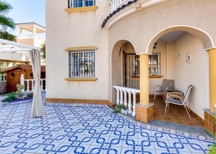 Location - Semi-Detached Villa - Guardamar del Segura - Guardamar