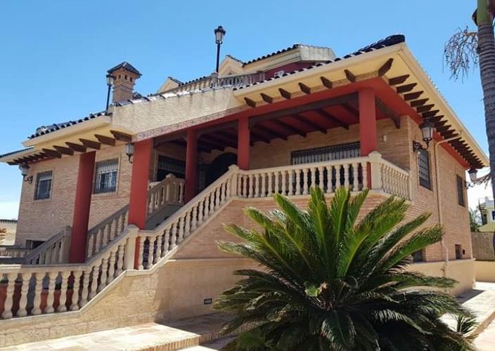 Alquiler larga estancia - Villa - Orihuela Costa