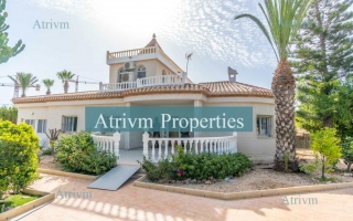 Detached Villa - Alquiler larga estancia - Orihuela Costa - La Zenia