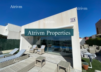 Villa - Alquiler larga estancia - Orihuela Costa - La Zenia