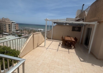 Piso - Alquiler larga estancia - Torrevieja - La Mata