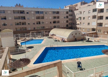 Apartamento - Alquiler larga estancia - Torrevieja - Torrevieja