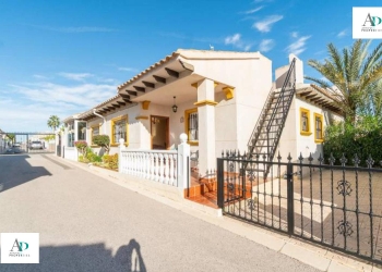 Chalet - Location - Orihuela Costa - La Zenia