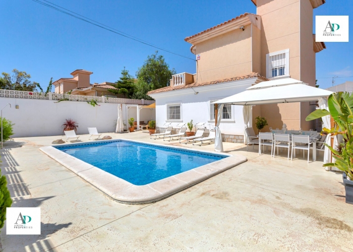 Location - Chalet - Torrevieja