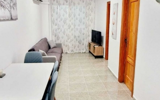 Piso - Alquiler larga estancia - Torrevieja - Torrevieja