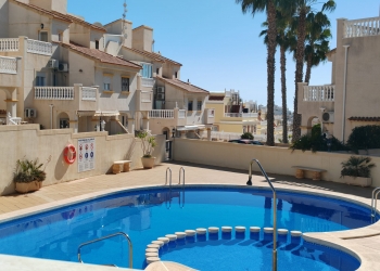 Villa semi detached - Location - Villamartin - Villamartin