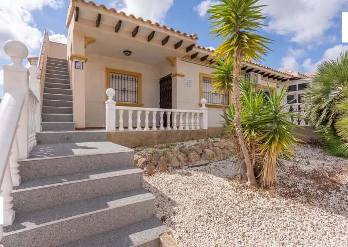 Long Term Rentals - Villa - Orihuela Costa - Villamartin