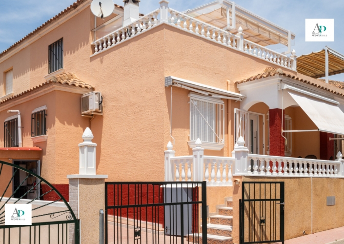 Long Term Rentals - Chalet - Orihuela Costa - Playa Flamenca