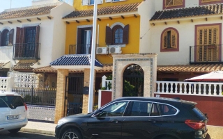 Chalet - Alquiler larga estancia - Torrevieja - Torrevieja