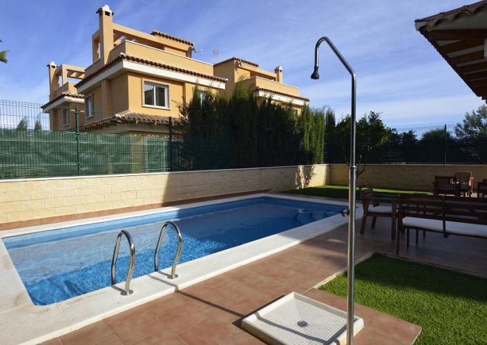 Alquiler larga estancia - Villa - Orihuela Costa - La Zenia
