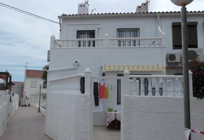 Resale - Townhouse - Torrevieja - Playa de los Locos
